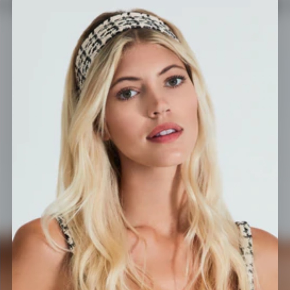 New DEVON WINDSOR Houndstooth headscarf SOLD OUT